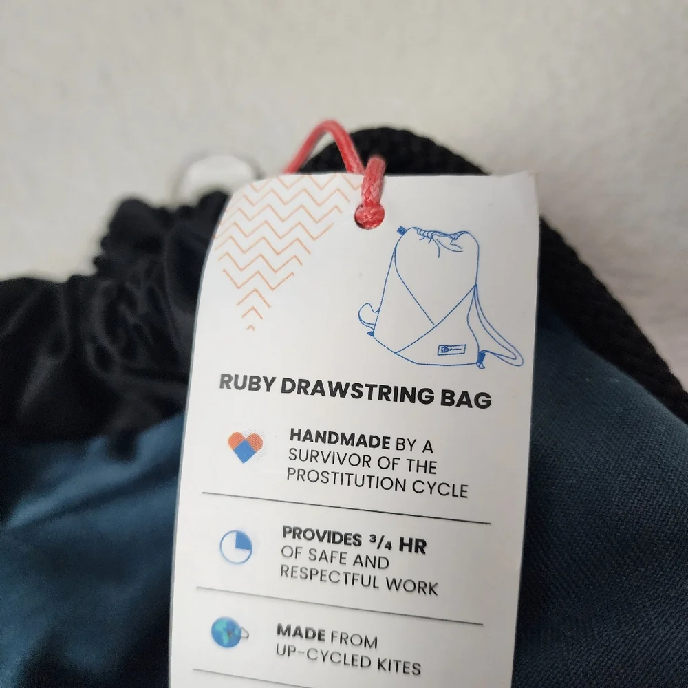 KITE‎ PRIDE Ruby drawstring recycled kite bag drawstring backpack NEW